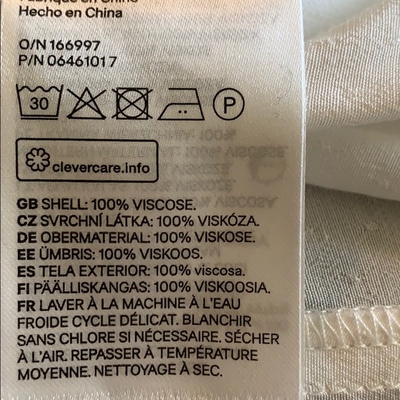 NWT H&M Top with Ruffled Collar - Picture 7 of 7